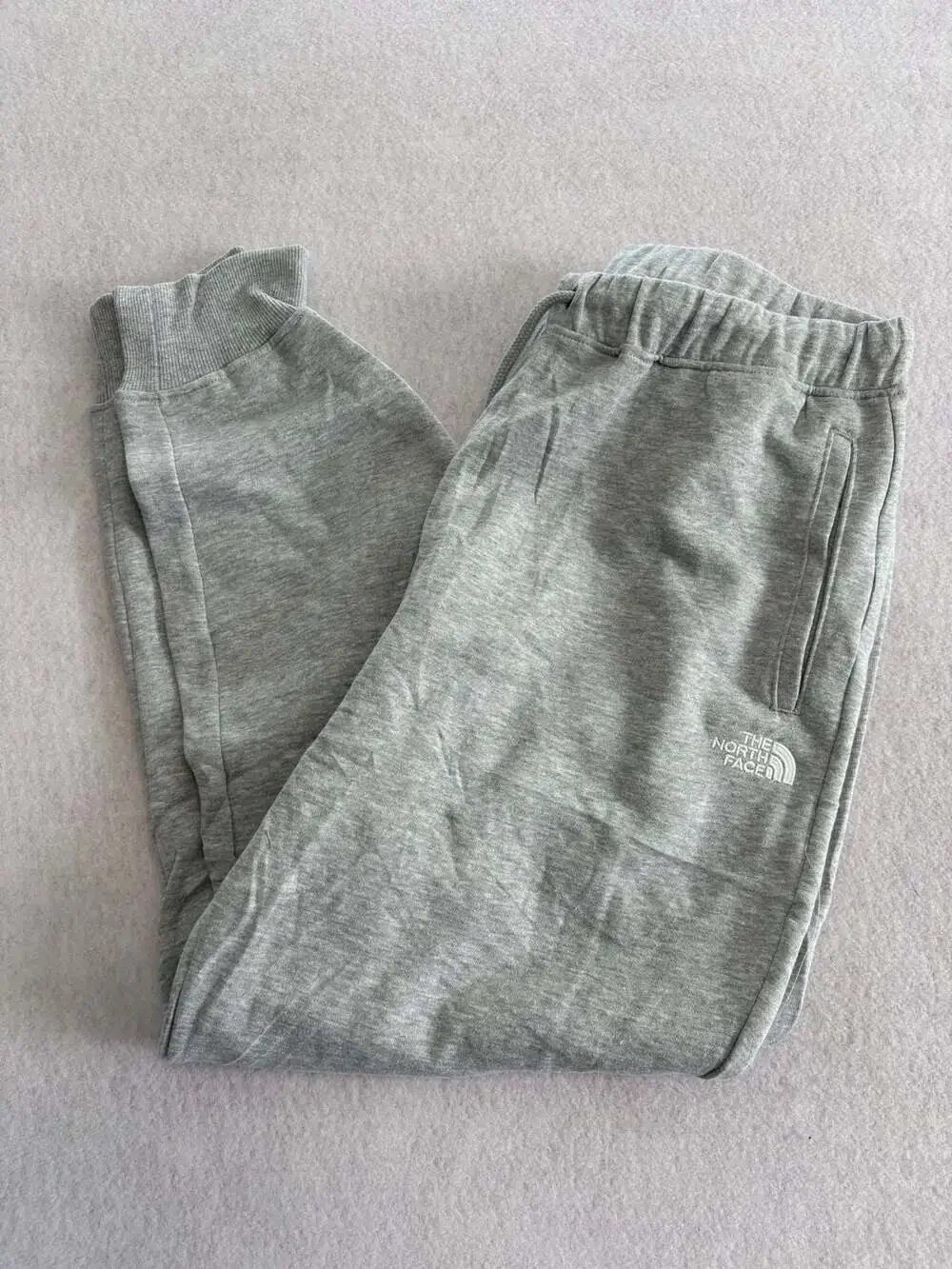 The North Face Women's Circular Design Fleece Jogger Sweatpants Gray Large